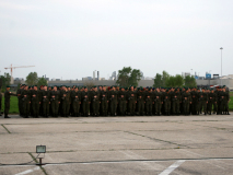Die Soldaten nehmen auf dem ehemaligen Flugfeld Aspern Aufstellung für die bevorstehende Angelobung. Foto: Ing. Erwin Rössler.